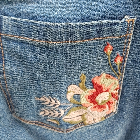 Blank NYC embroidered Jeans sx.26 - Picture 6 of 8